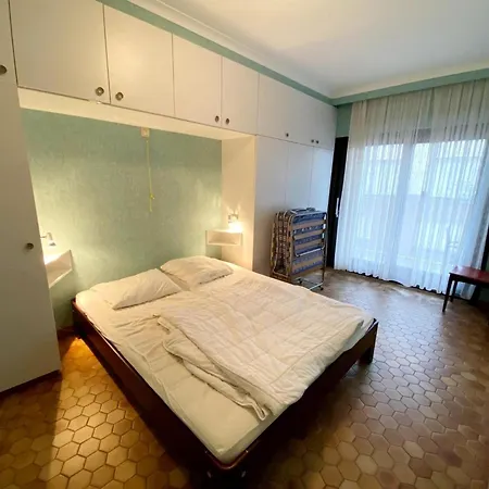 In By The Nieuwpoort